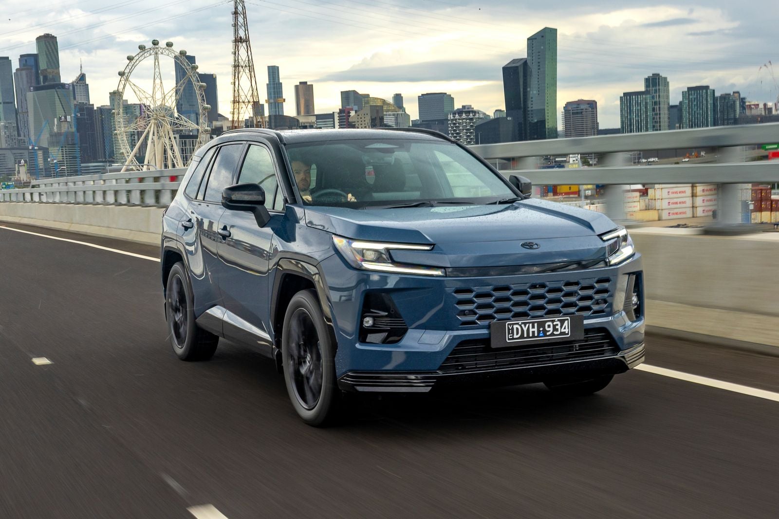 Toyota RAV4 - Image 2